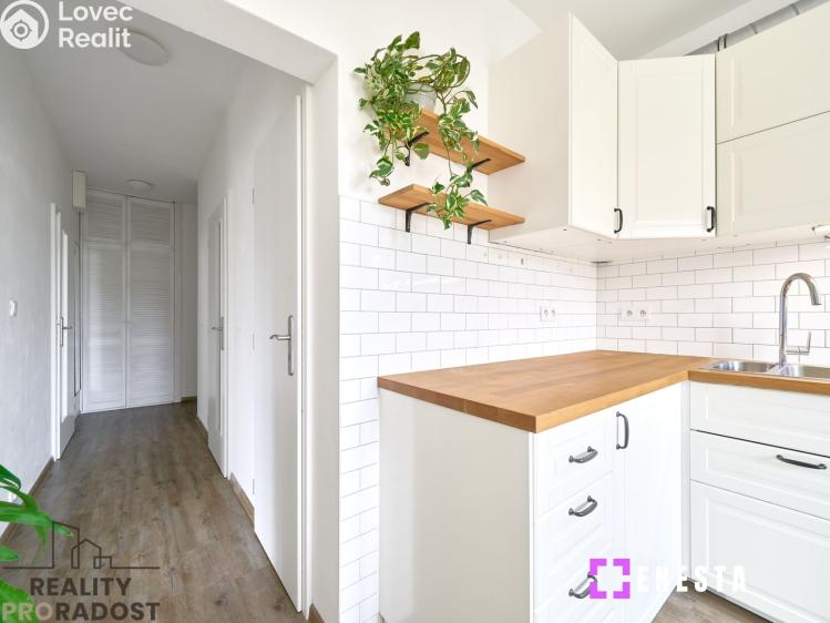 Prodej bytu 2+1 Praha, Sečská 1848/5 č. 5