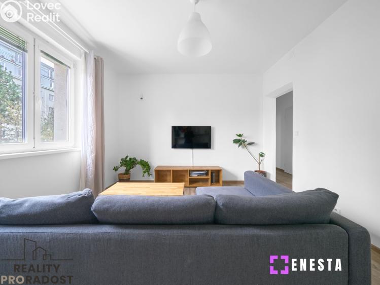 Prodej bytu 2+1 Praha, Sečská 1848/5 č. 8