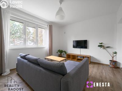 Sale apartment 2+1 Praha, Sečská č. 7