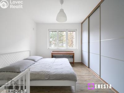 Sale apartment 2+1 Praha, Sečská č. 9