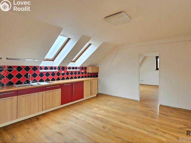 Pronájem bytu 2+1 Třebotov, Hlavní č. 5