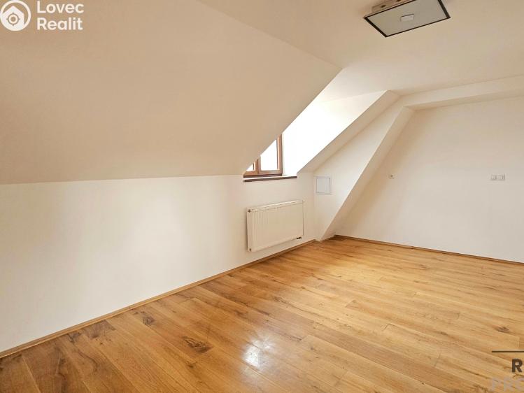 Rent apartment 2+1 Třebotov, Hlavní č. 10