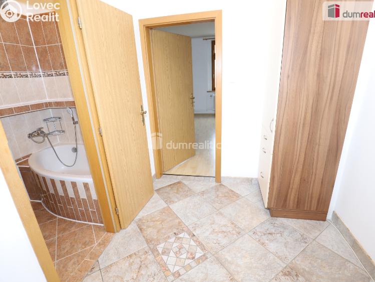 Pronájem bytu 3+1 Karlovy Vary, Stará Kysibelská č. 18