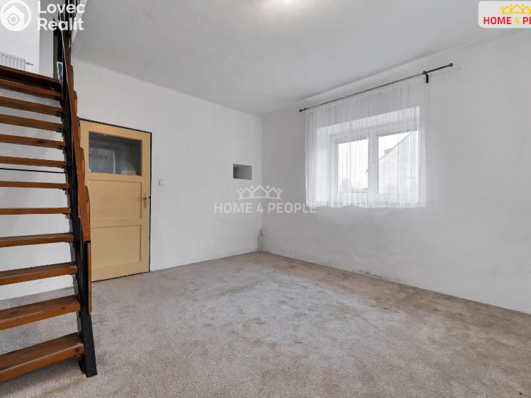 Prodej rodinného domu Zlonice č. 11