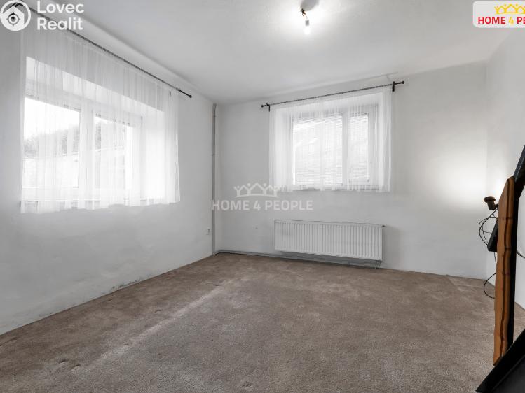 Prodej rodinného domu Zlonice č. 12