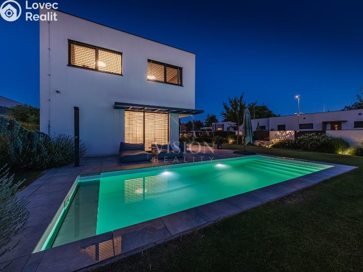 Prodej rodinného domu Praha č. 32