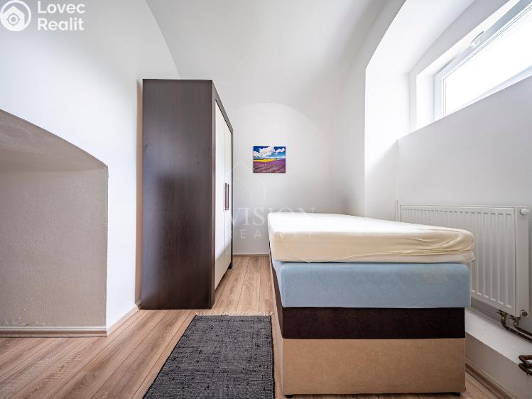 Prodej činžovního domu Všemyslice č. 5