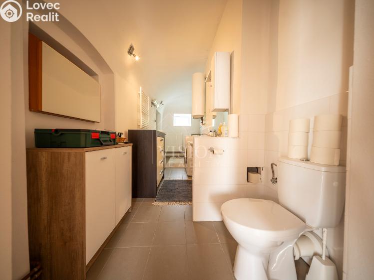 Prodej činžovního domu Všemyslice č. 8