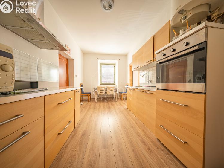 Prodej činžovního domu Všemyslice č. 10