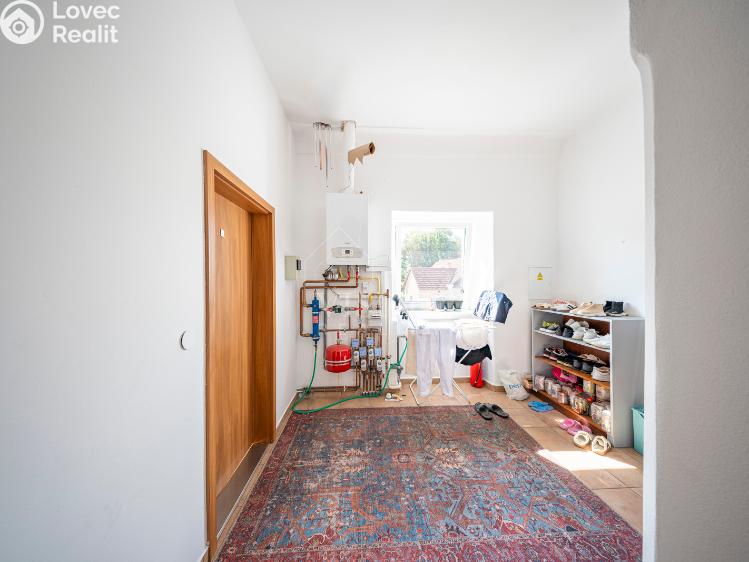 Prodej činžovního domu Všemyslice č. 14