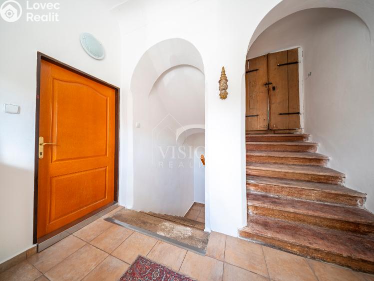 Prodej činžovního domu Všemyslice č. 25