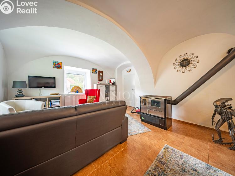 Prodej činžovního domu Všemyslice č. 28