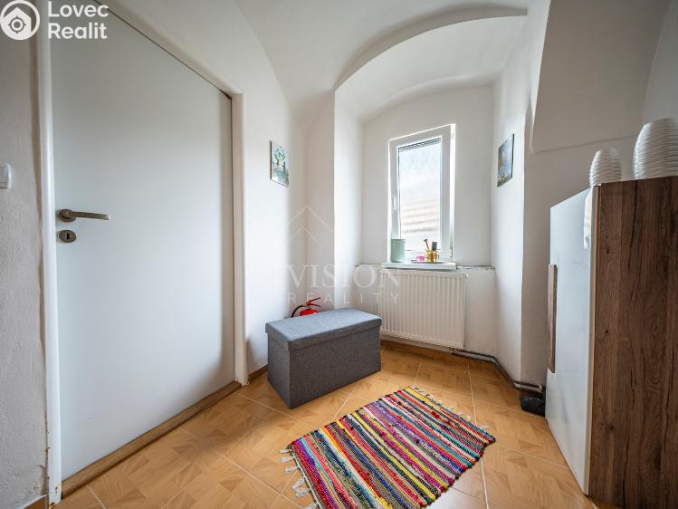 Prodej činžovního domu Všemyslice č. 32