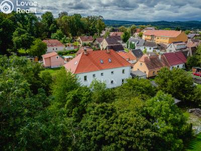 Продаж багатоквартирного будинку Všemyslice č. 42