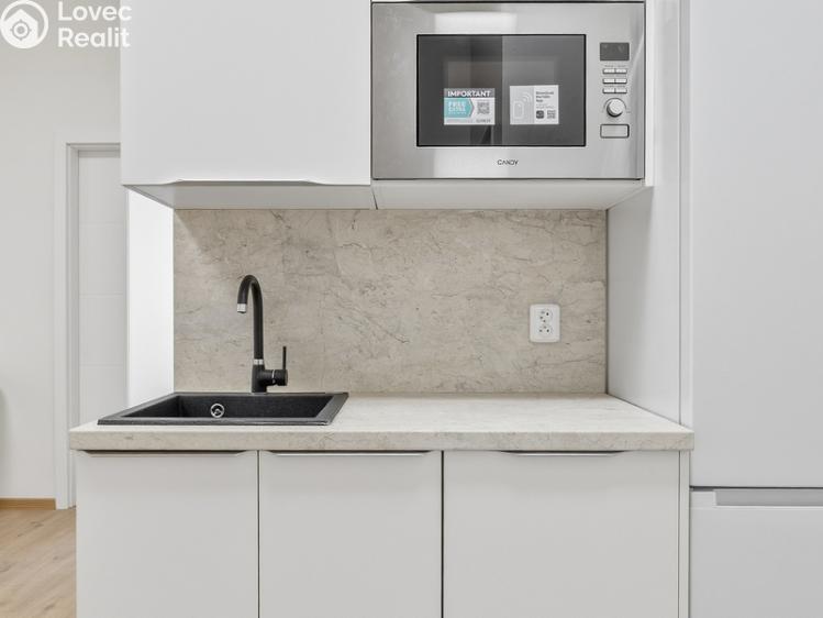 Pronájem bytu 3+1 Praha, Na Pankráci 1344/111 č. 6