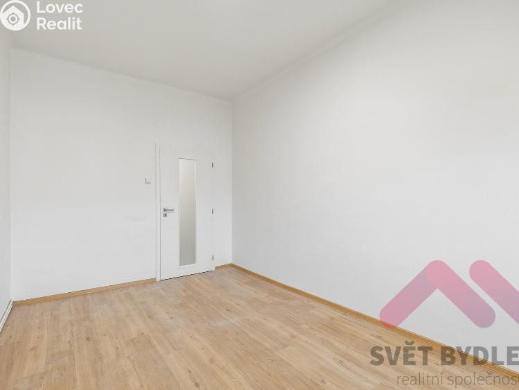 Pronájem bytu 3+1 Praha, Na Pankráci 1344/111 č. 12