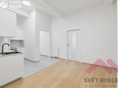 Pronájem bytu 3+1 Praha, Na Pankráci č. 5