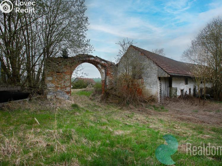 Prodej zemědělské usedlosti Bečice č. 11