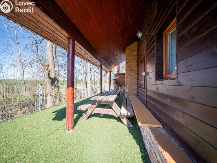 Prodej ubytovacího zařízení Mezno č. 25