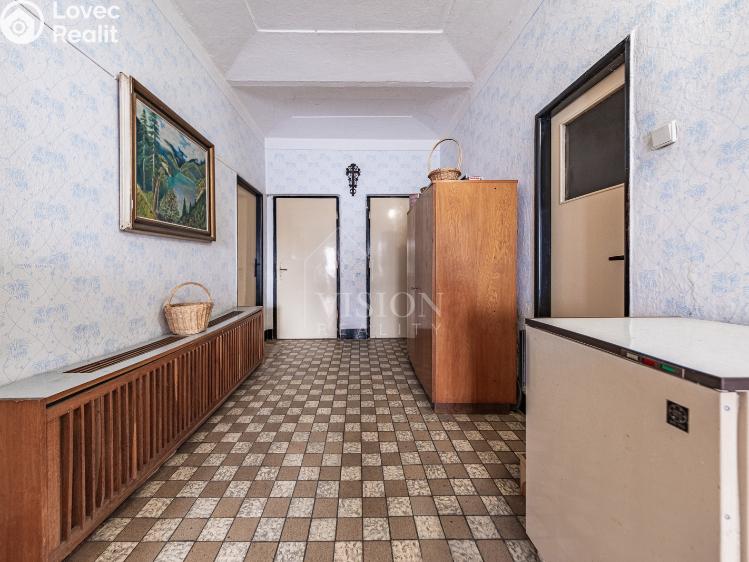 Sale farm Hlasivo č. 5