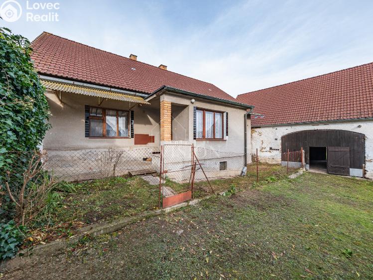 Sale farm Hlasivo č. 14