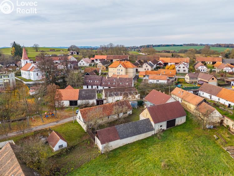 Sale farm Hlasivo č. 21