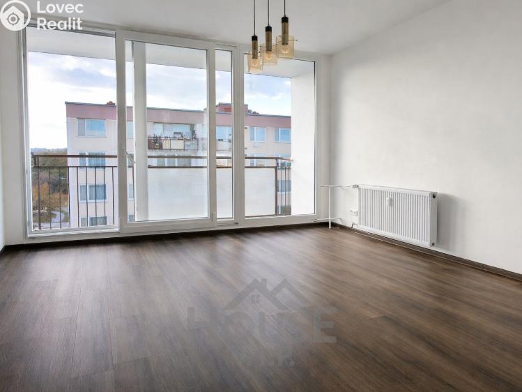 Prodej bytu 3+1 Praha, Lohniského č. 3