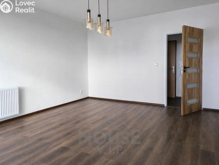 Prodej bytu 3+1 Praha, Lohniského č. 7