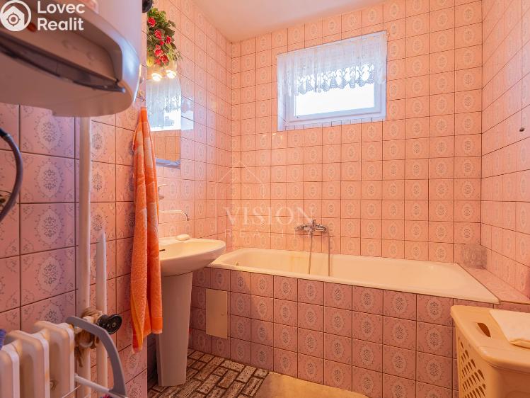 Sale multi-gen house Kovářov č. 8