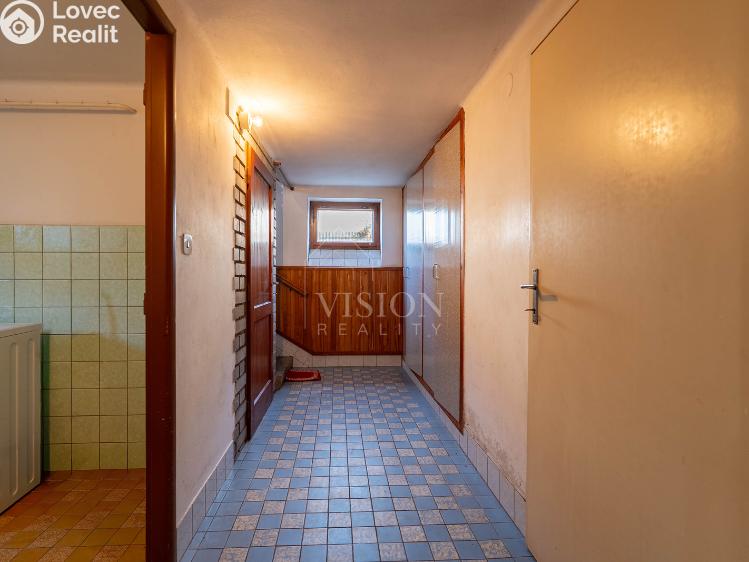 Sale multi-gen house Kovářov č. 16