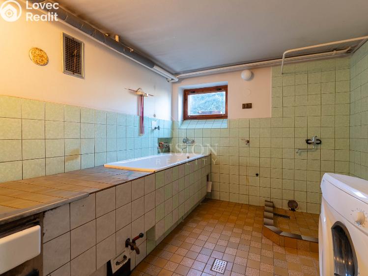 Sale multi-gen house Kovářov č. 17