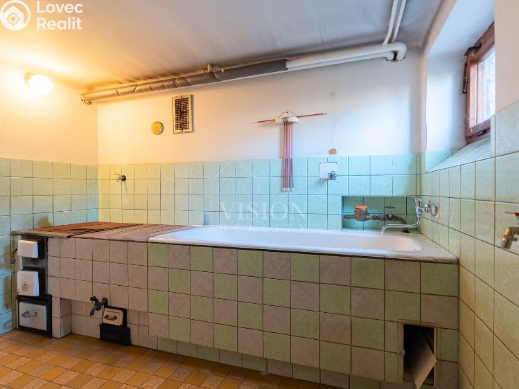 Sale multi-gen house Kovářov č. 18