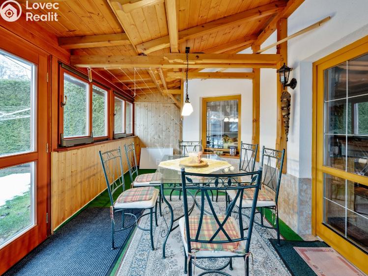 Продажа семейного дома Černovice, Husovy sady č. 13