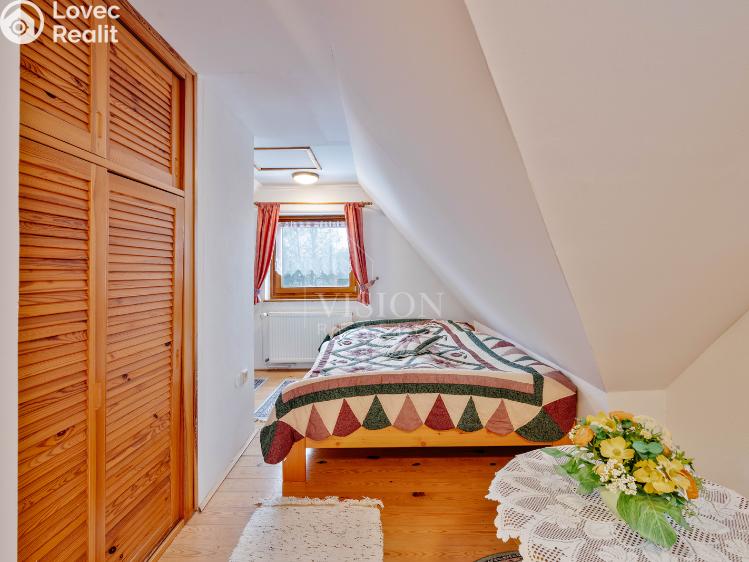 Продажа семейного дома Černovice, Husovy sady č. 17