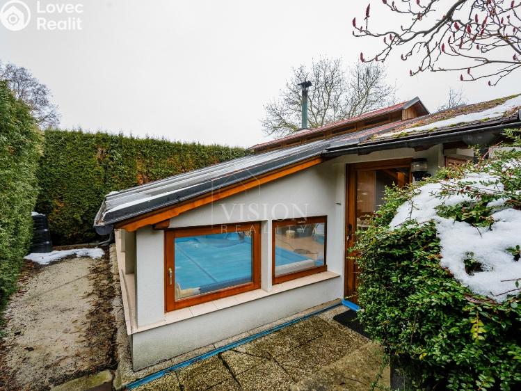 Продажа семейного дома Černovice, Husovy sady č. 22