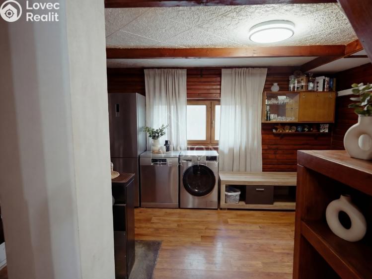 Sale hut Hradištko, V Zahrádkách č. 7