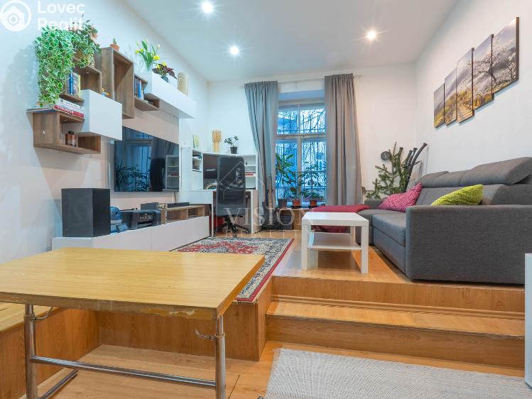 Sale apartment 2+KK Praha, Korunovační č. 2