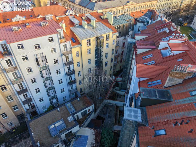 Sale apartment 2+KK Praha, Korunovační č. 12