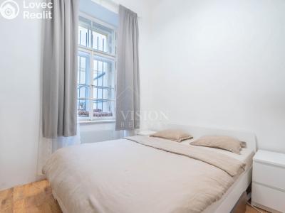 Sale apartment 2+KK Praha, Korunovační č. 4