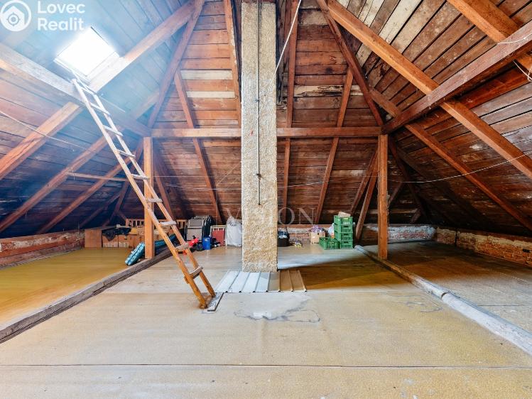 Продажа семейного дома Chýnov, Údolní č. 22