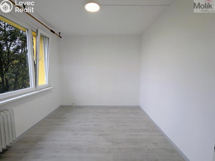 Аренда квартиры 3+1 Bílina, Sídliště Za Chlumem č. 8