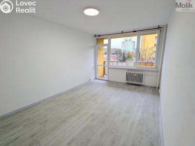 Аренда квартиры 3+1 Bílina, Sídliště Za Chlumem č. 5