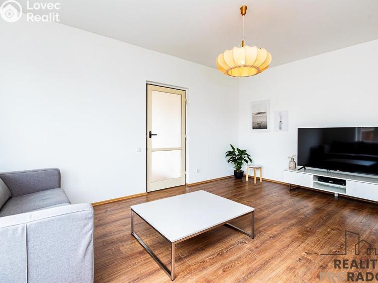 Prodej bytu 3+1 Praha, Hvozdíková č. 21