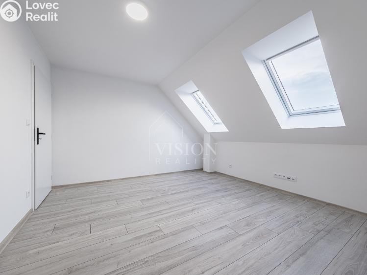 Pronájem bytu 4+KK Sedlčany, Nademlýnská č. 12