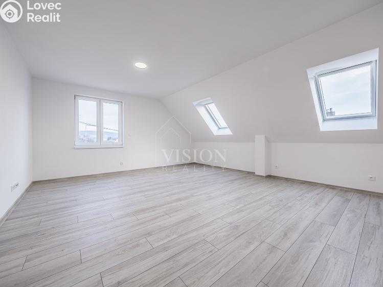 Pronájem bytu 4+KK Sedlčany, Nademlýnská č. 3