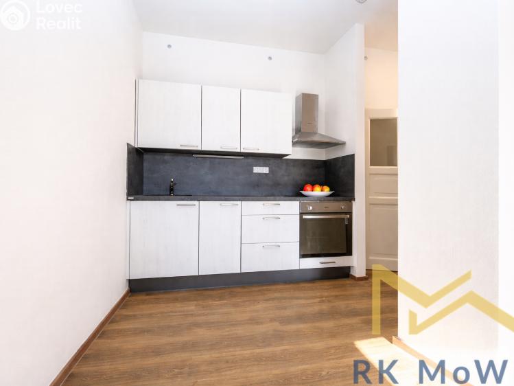 Pronájem bytu 1+KK Praha, Lípová č. 4