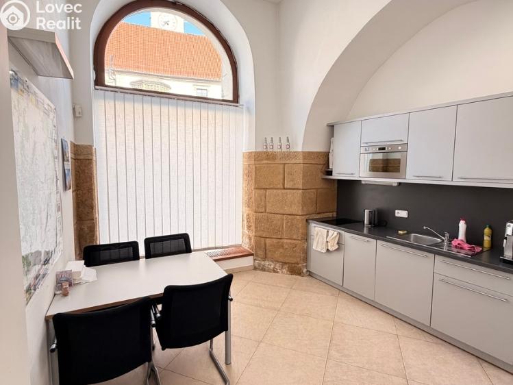 Rent office space Olomouc, Dolní náměstí č. 11