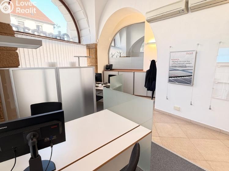 Rent office space Olomouc, Dolní náměstí č. 16
