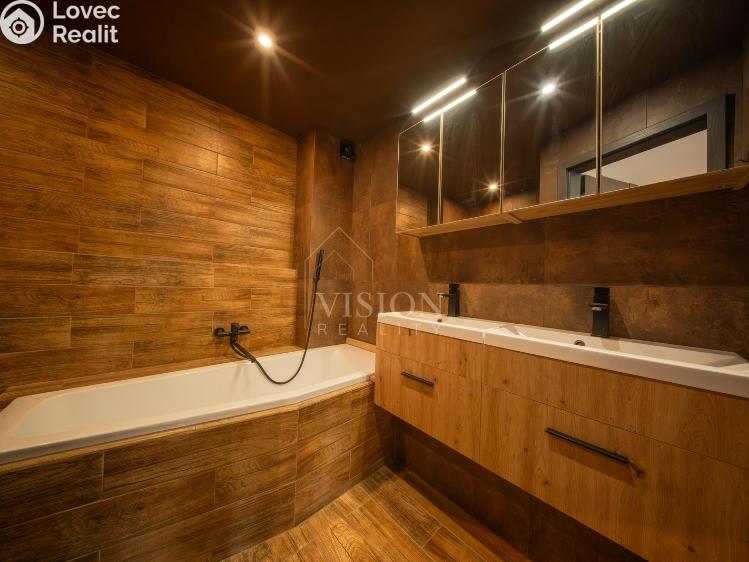 Prodej vícegeneračního domu Ondřejov, nám. 9. května č. 7