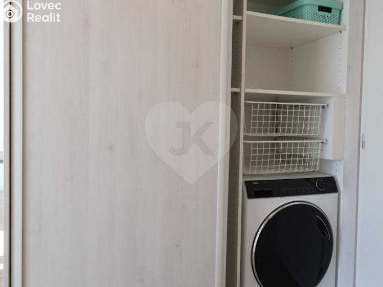 Pronájem bytu 2+KK Praha, Novovysočanská č. 9